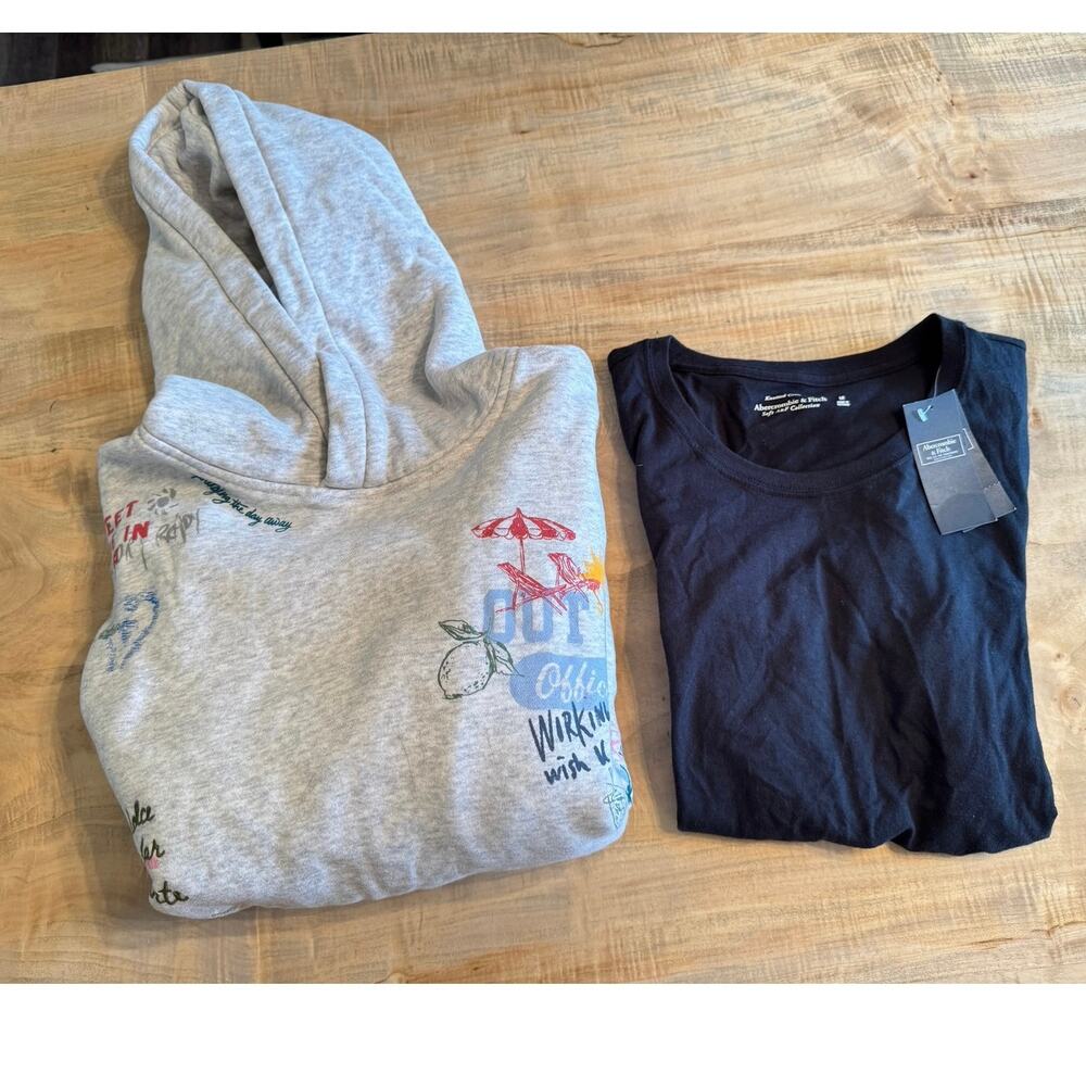 Abercrombie and Fitch graphic vacation hoodie/knitted crew tee